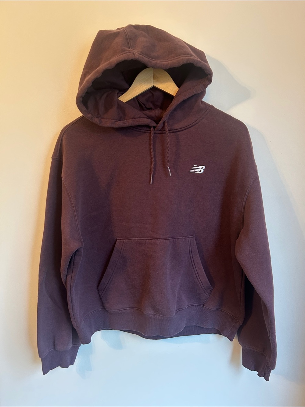 New Balance Women's Classic Fleece Pullover Embroidered Logo Hoodie S